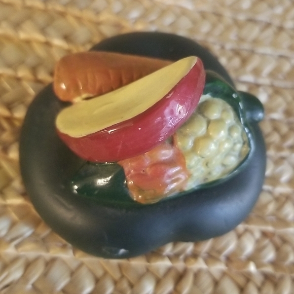 Vintage, collectible anthromorphic jars. Candle. - Picture 11 of 15